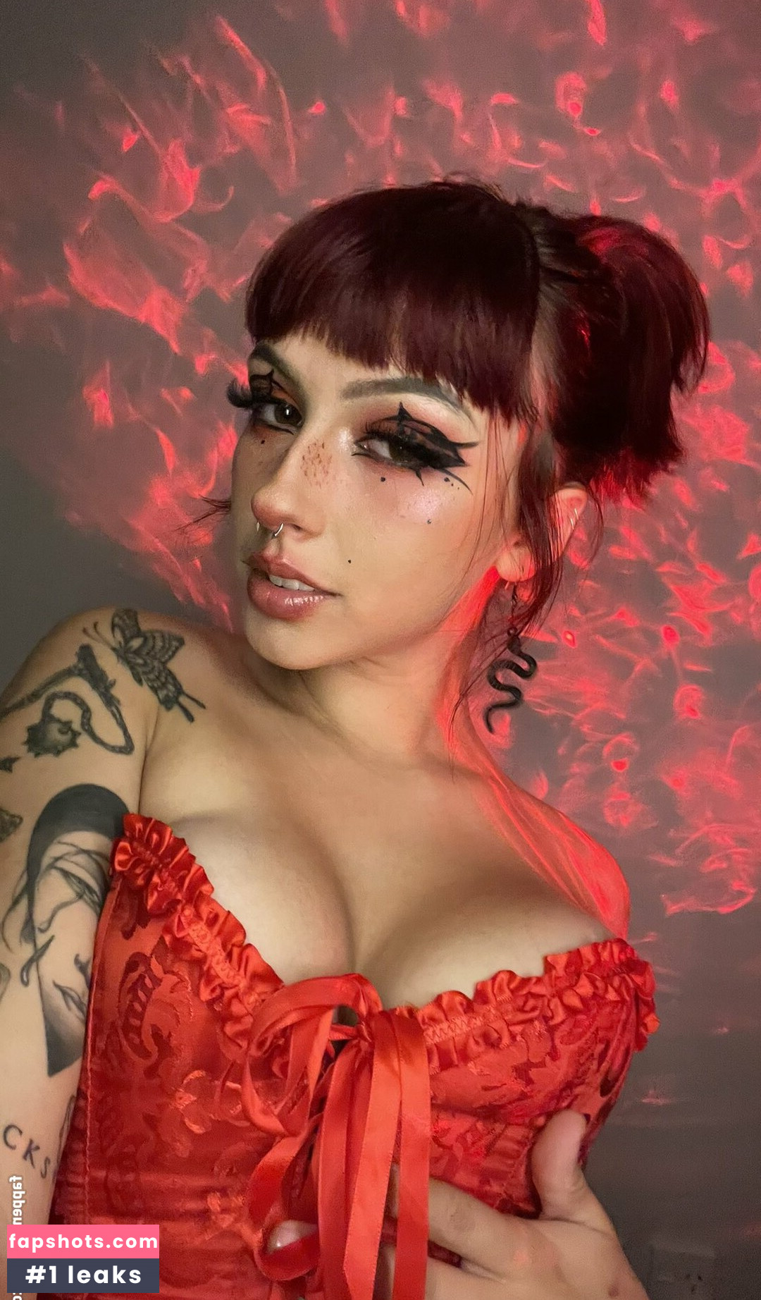 vana_nz gallery photo #50