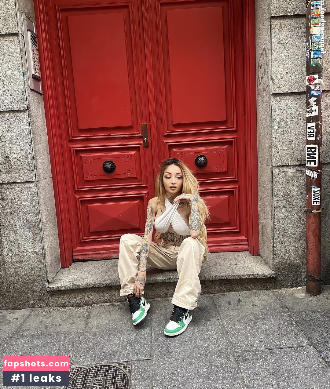 Vanesasoria_ gallery photo #12