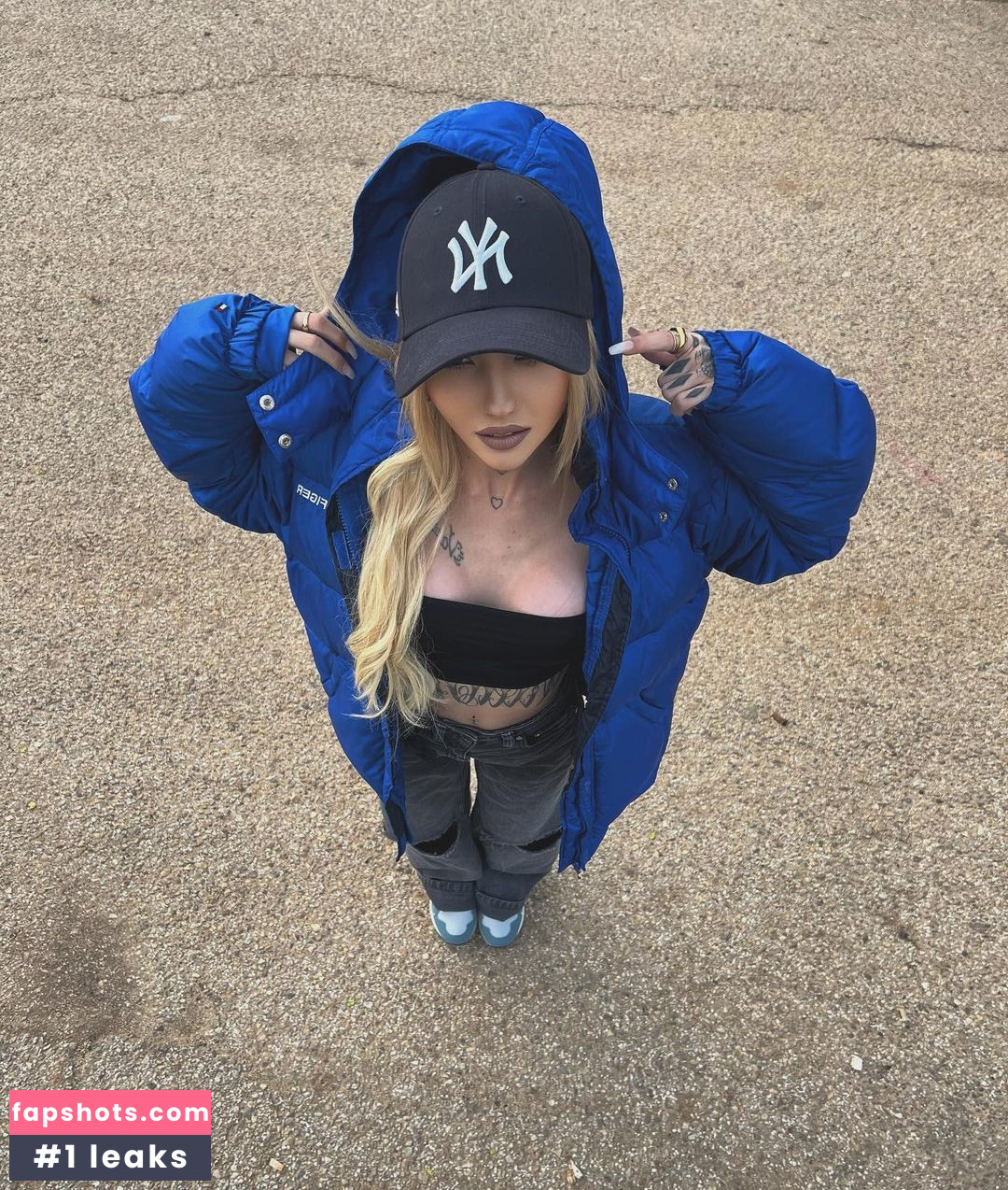 Vanesasoria_ gallery photo #19