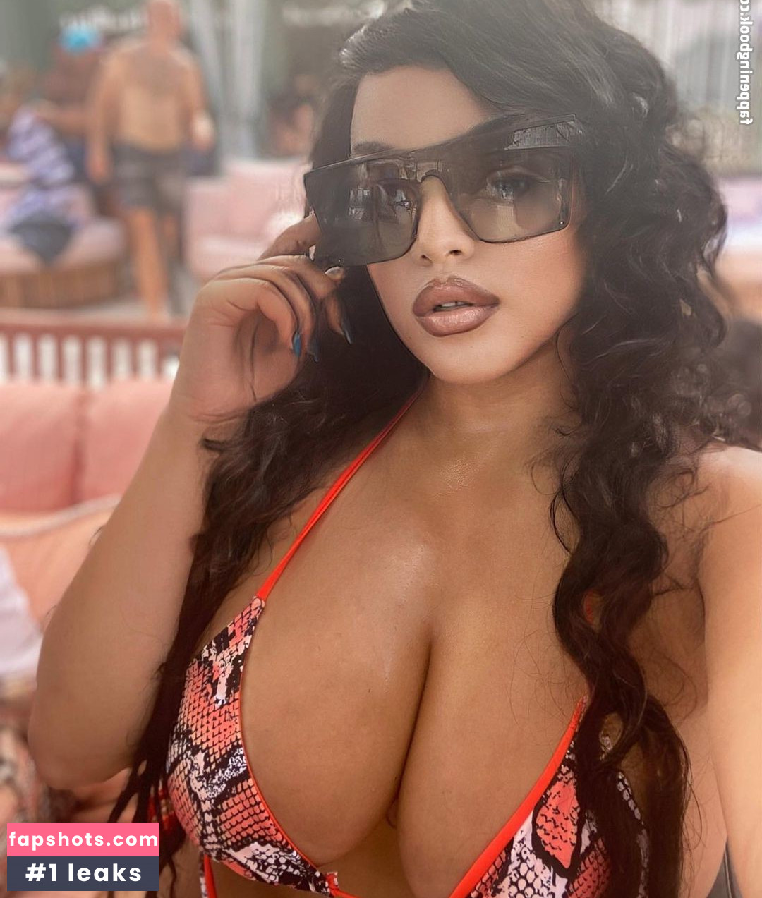 Vanessa Ann Wrigley gallery photo #7