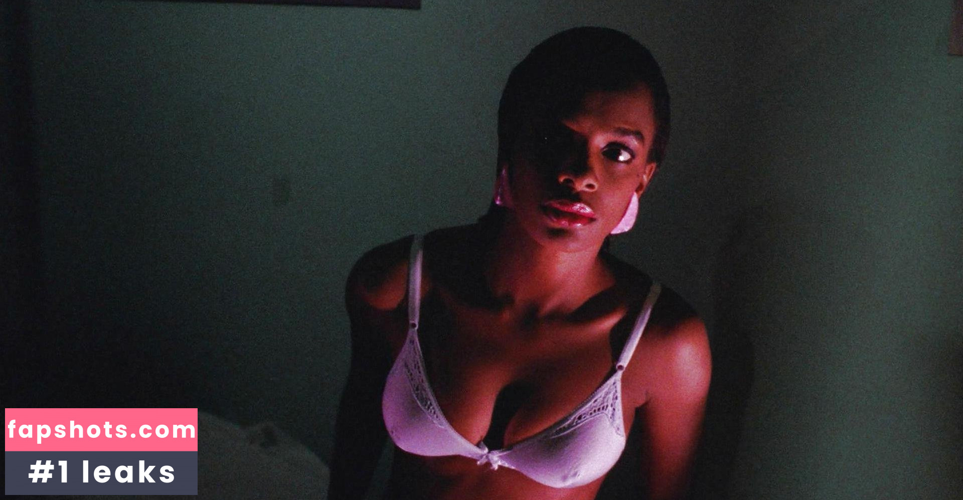 Vanessa Bell Calloway gallery photo #2