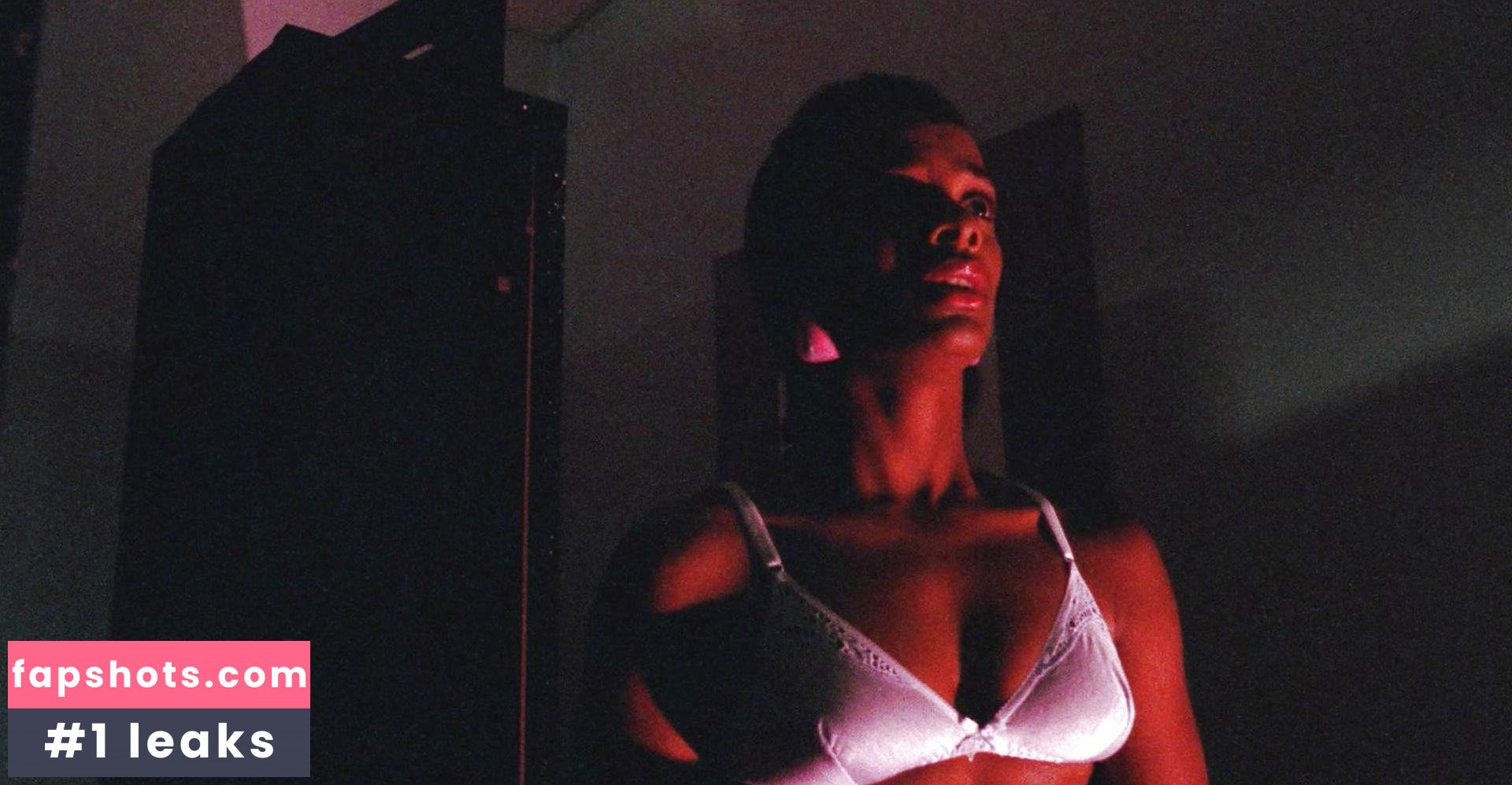 Vanessa Bell Calloway gallery photo #7