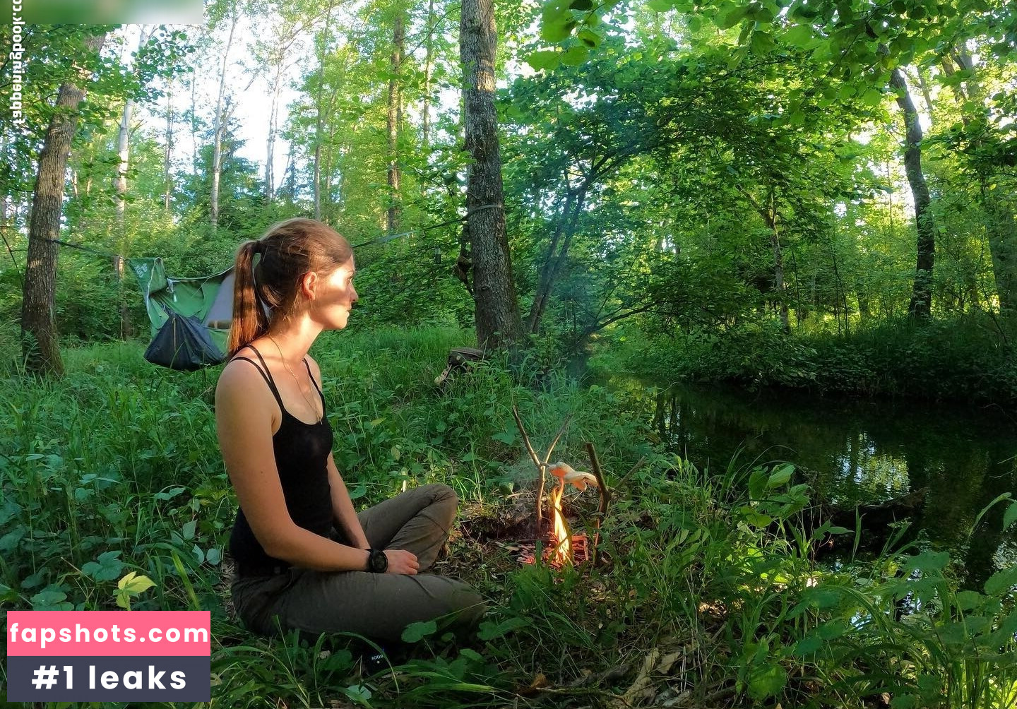 Vanessa Blank gallery photo #18