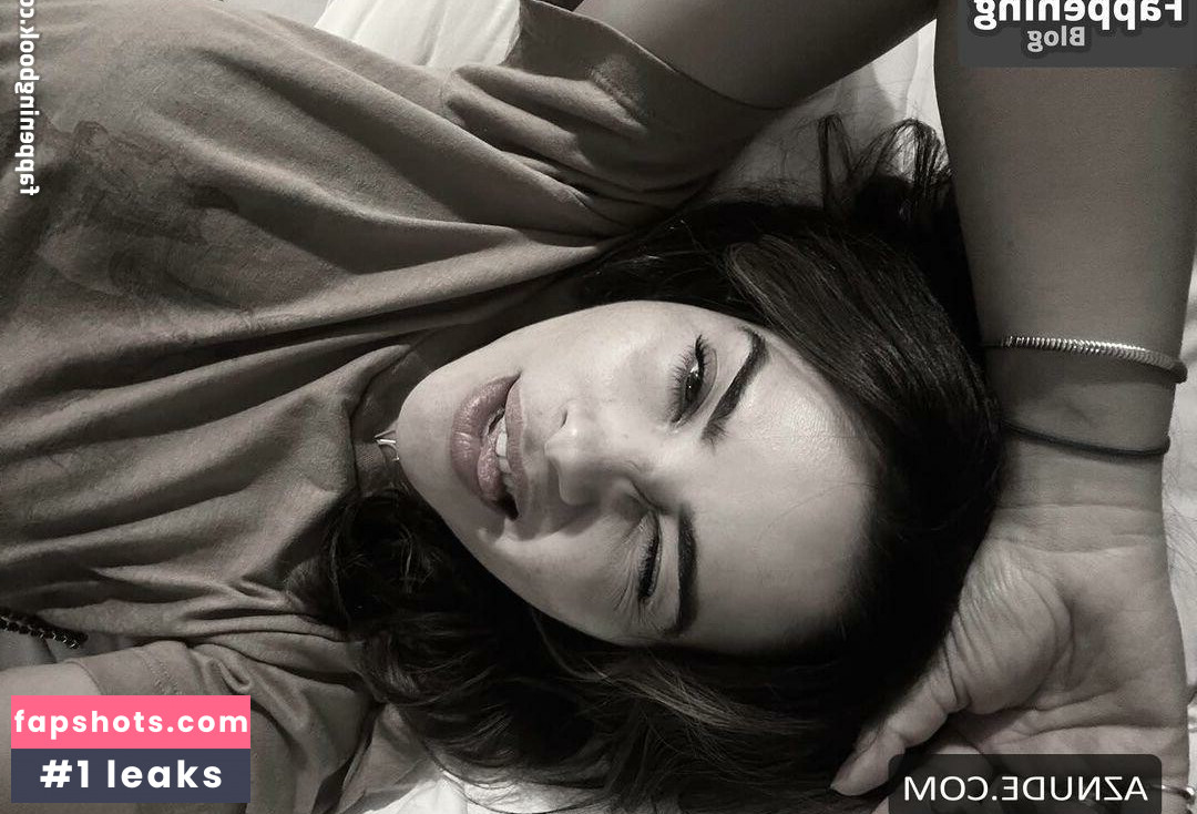 Vanessa Giácomo Nude Leaks OnlyFans Photos #11 - LeakJerk