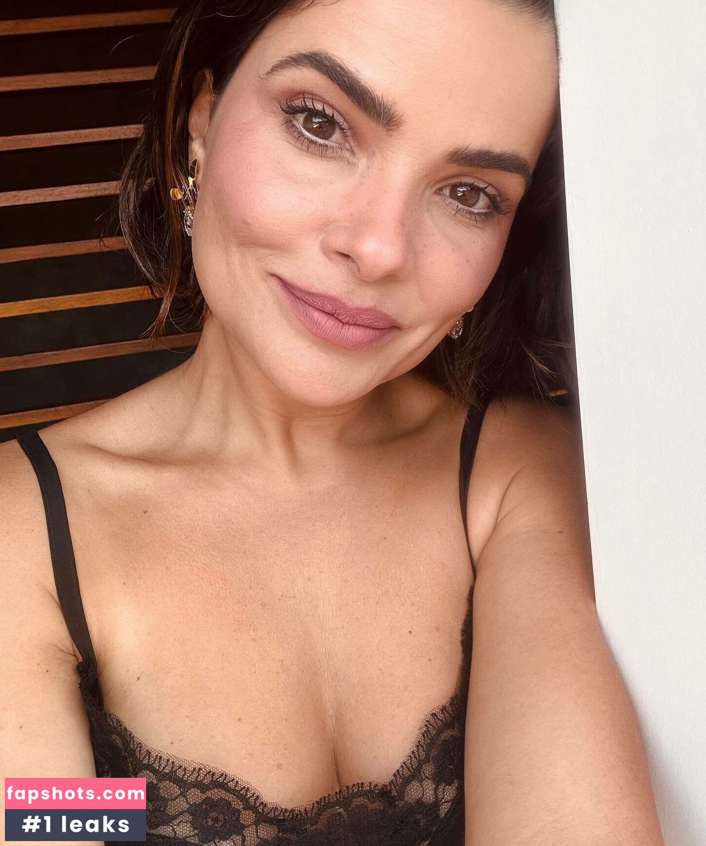 Vanessa Giácomo Nude Leaks OnlyFans Photos #29 - LeakJerk