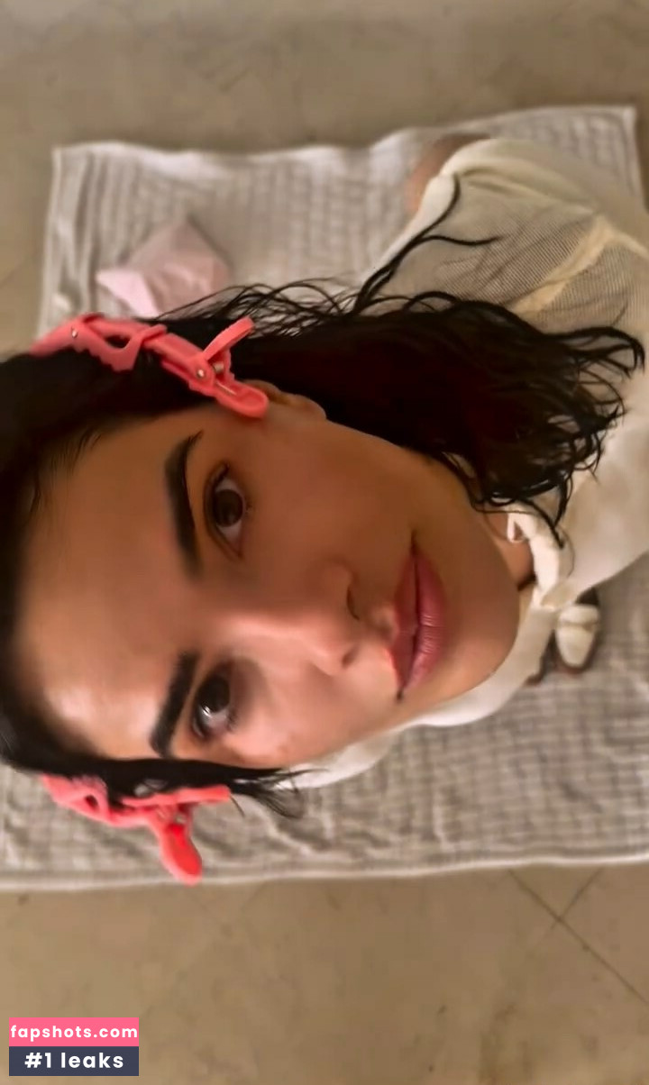 Vanessa Giácomo Nude Leaks OnlyFans Photos #5 - LeakJerk