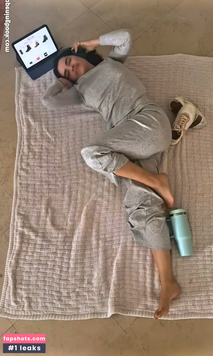 Vanessa Giácomo Nude Leaks OnlyFans Photos #7 - LeakJerk