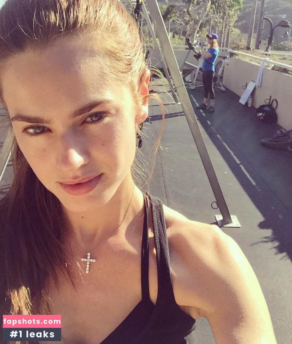 Vanessa Hessler Nude Leaks OnlyFans Photos #45 - LeakJerk