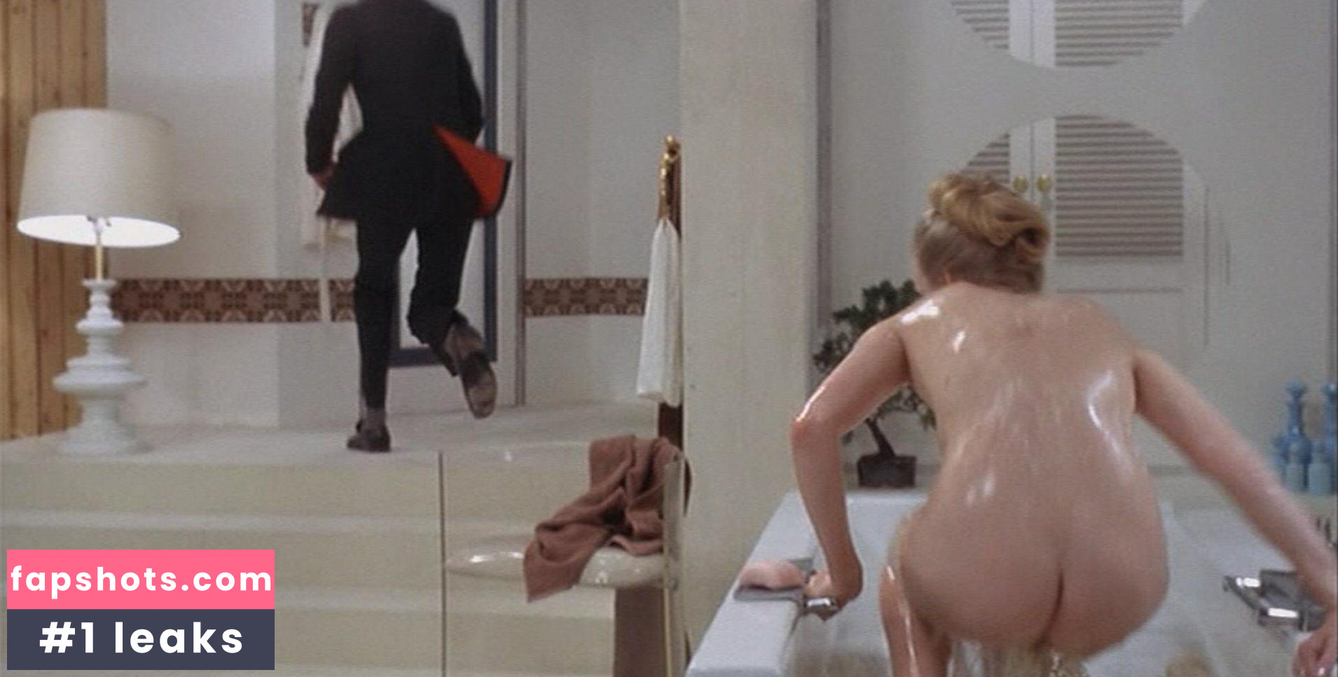 Vanessa Howard gallery photo #7