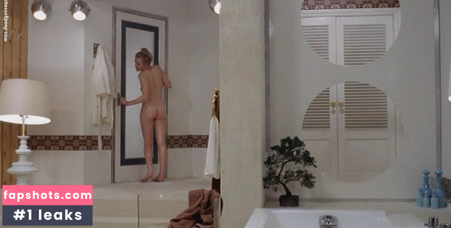 Vanessa Howard gallery photo #8