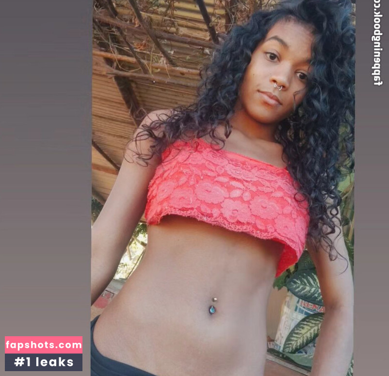 Vanessa Maite gallery photo #4