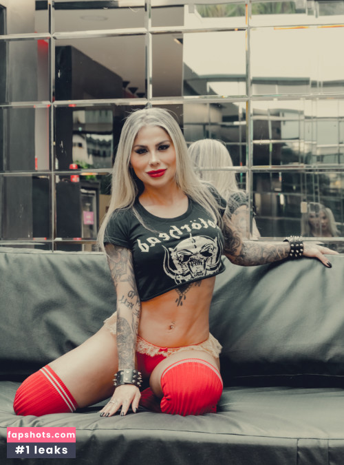 Vanessa Mesquita Nude Leaks OnlyFans Photos #15 - LeakJerk