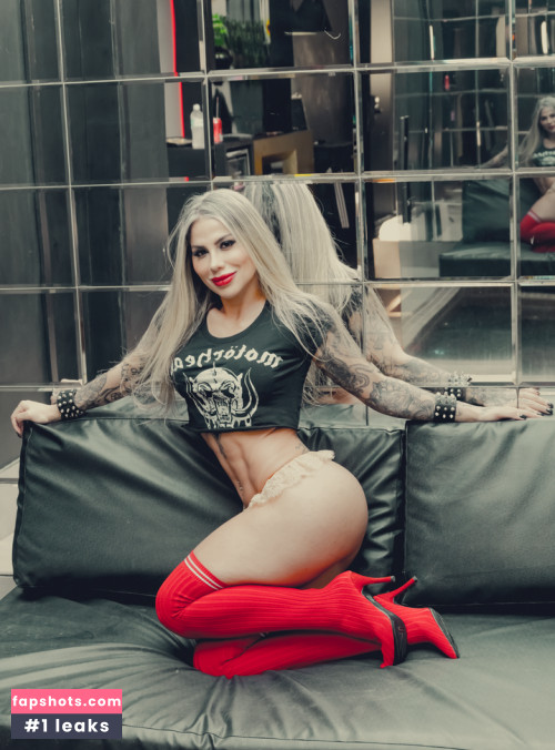 Vanessa Mesquita Nude Leaks OnlyFans Photos #20 - LeakJerk