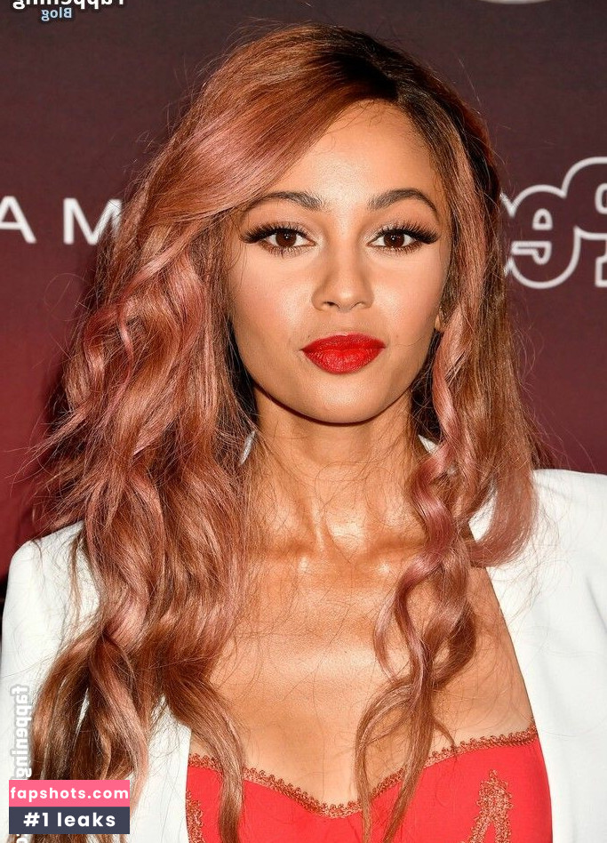 Vanessa Morgan gallery photo #104