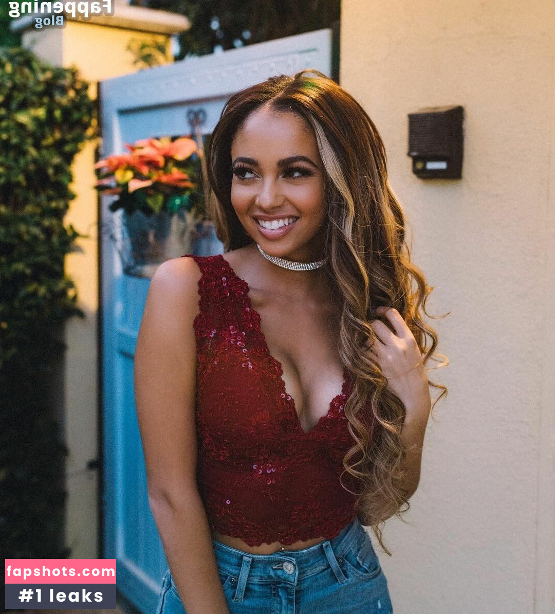 Vanessa Morgan gallery photo #115