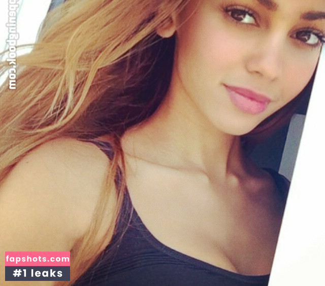 Vanessa Morgan gallery photo #161