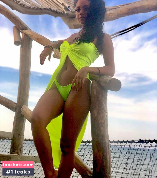 Vanessa Morgan gallery photo #169