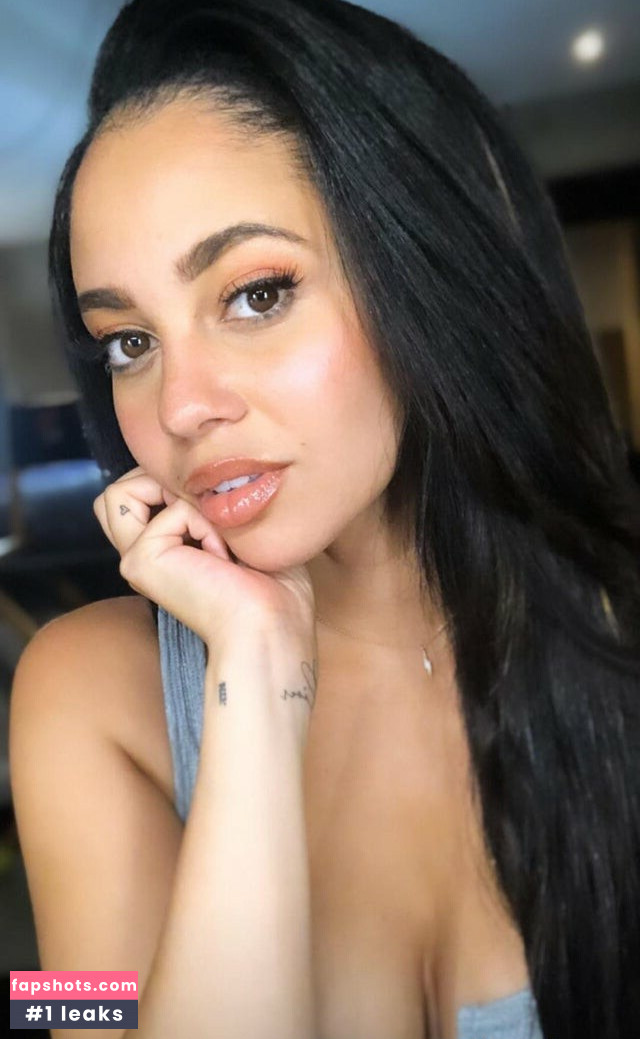 Vanessa Morgan gallery photo #181