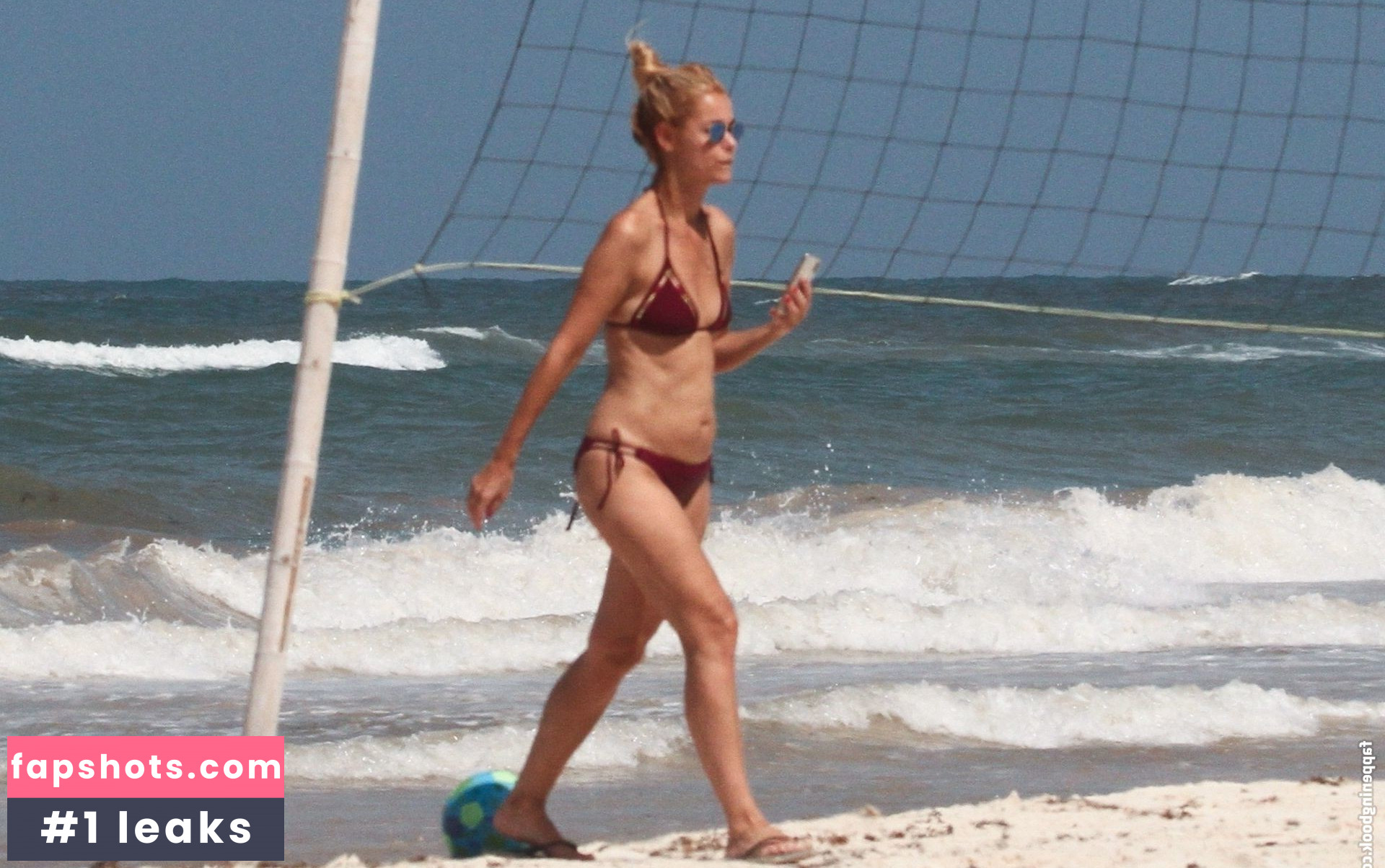 Vanessa Morgan gallery photo #274