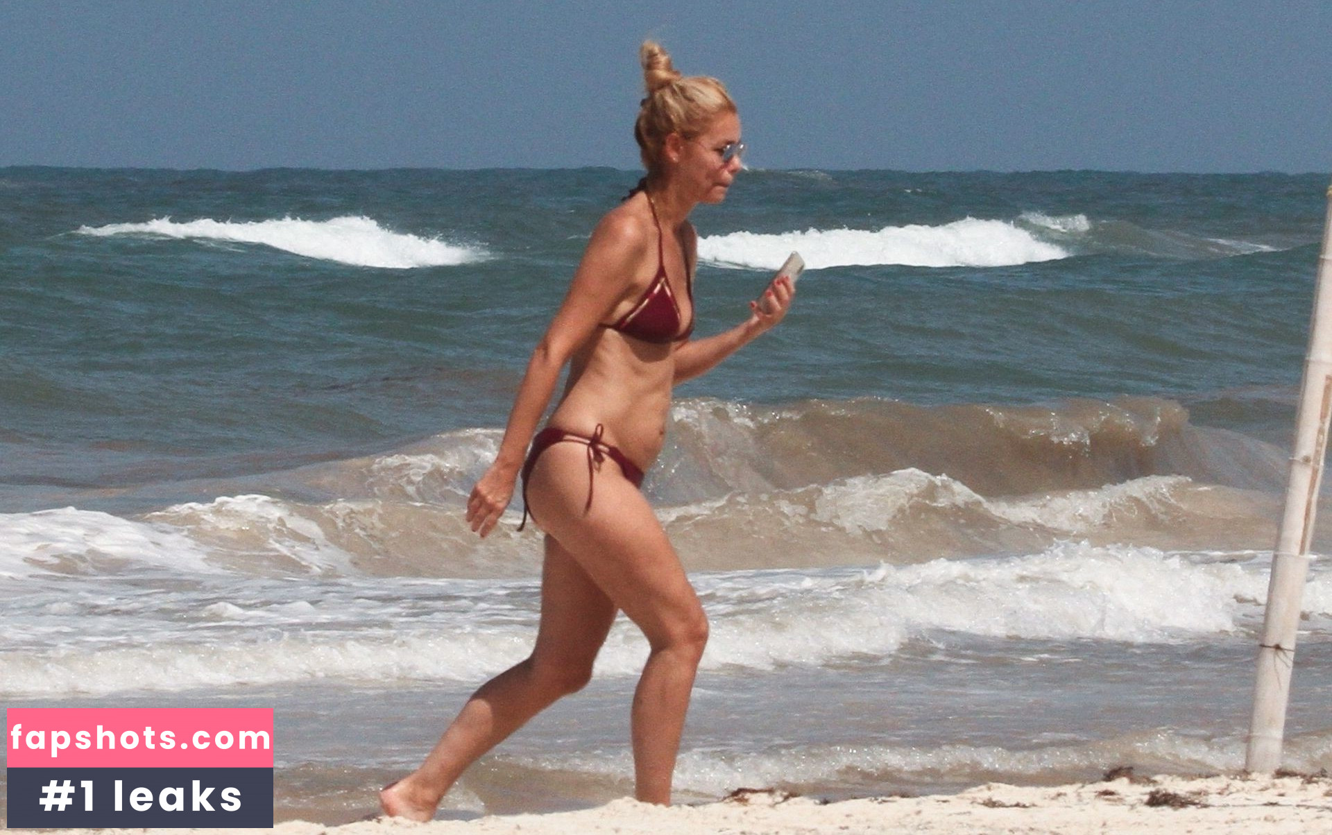 Vanessa Morgan gallery photo #275