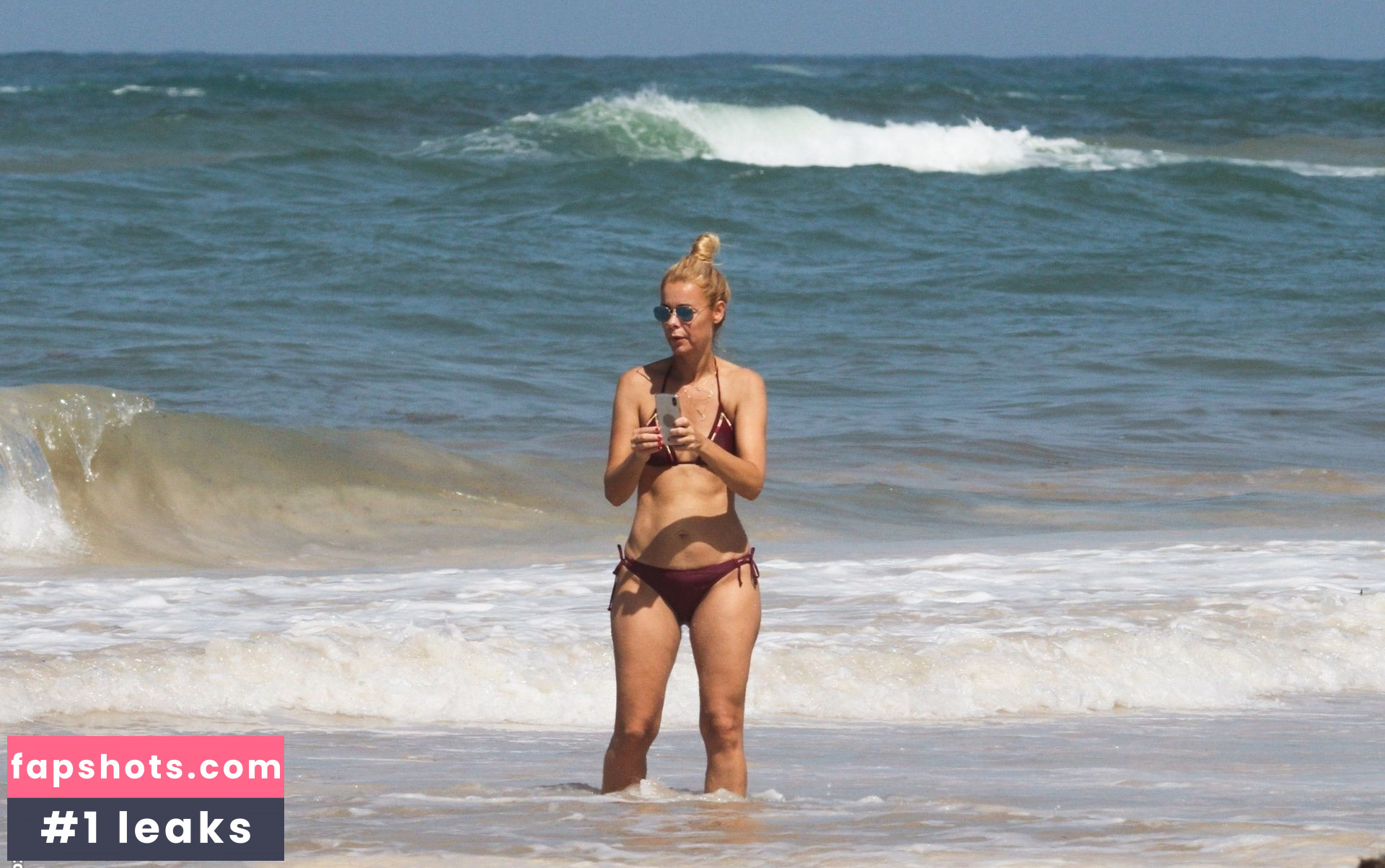 Vanessa Morgan gallery photo #283