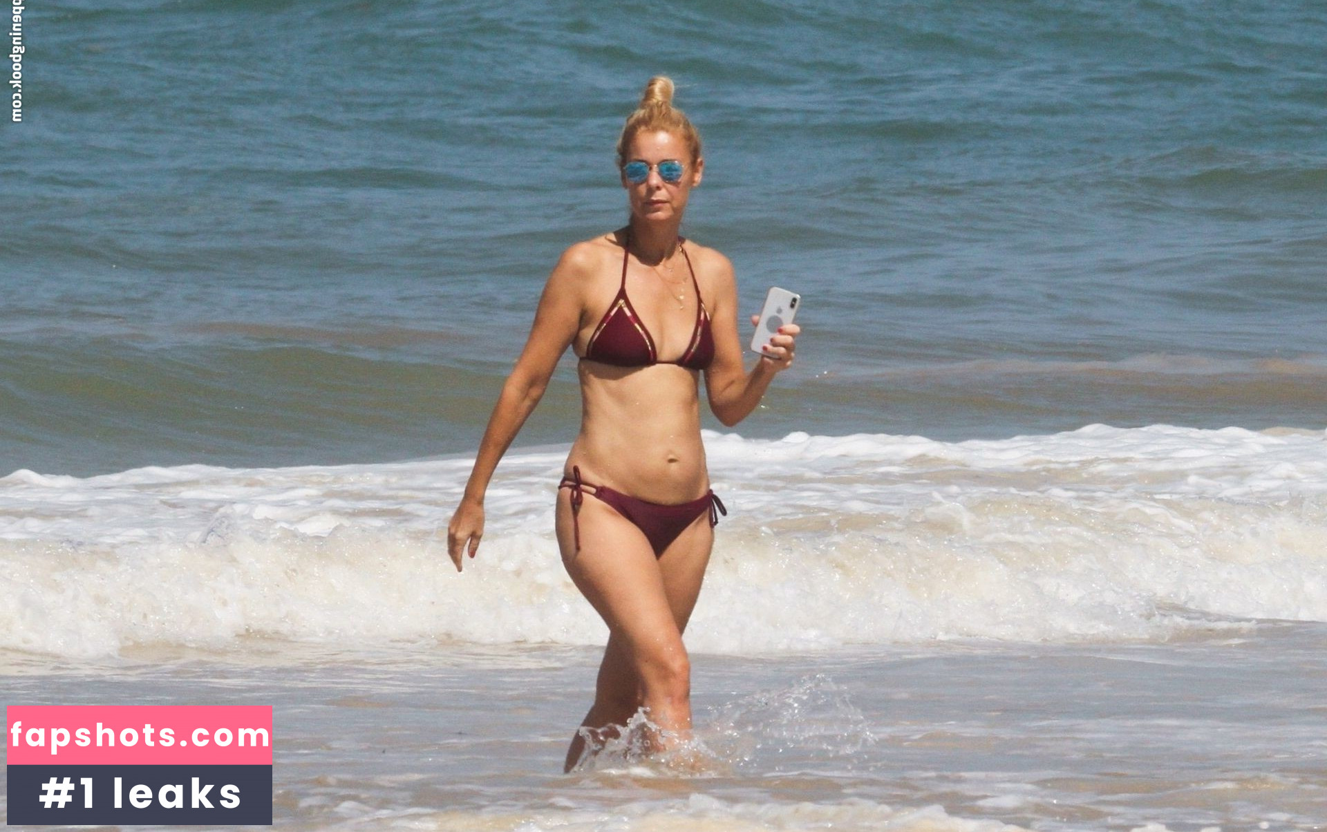 Vanessa Morgan gallery photo #286