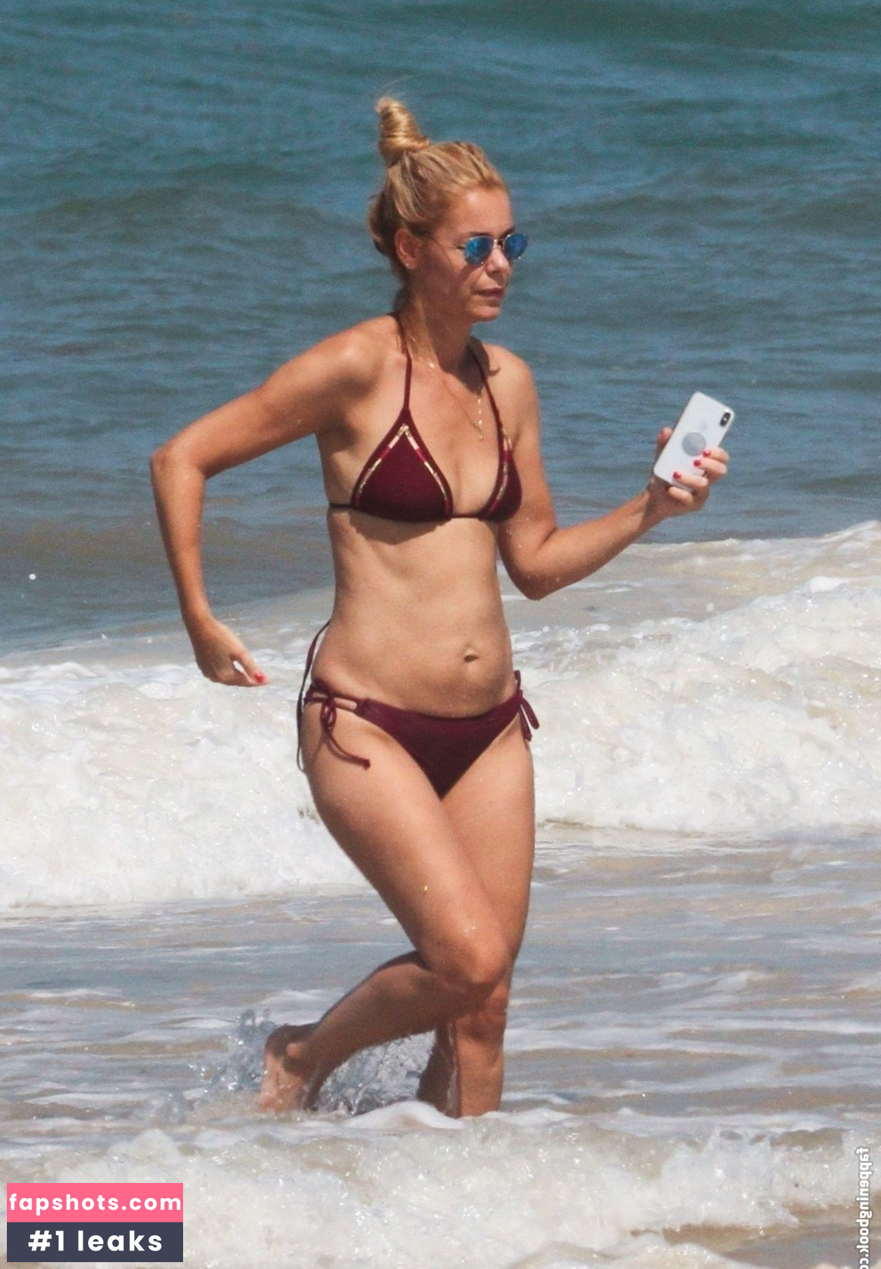 Vanessa Morgan gallery photo #288