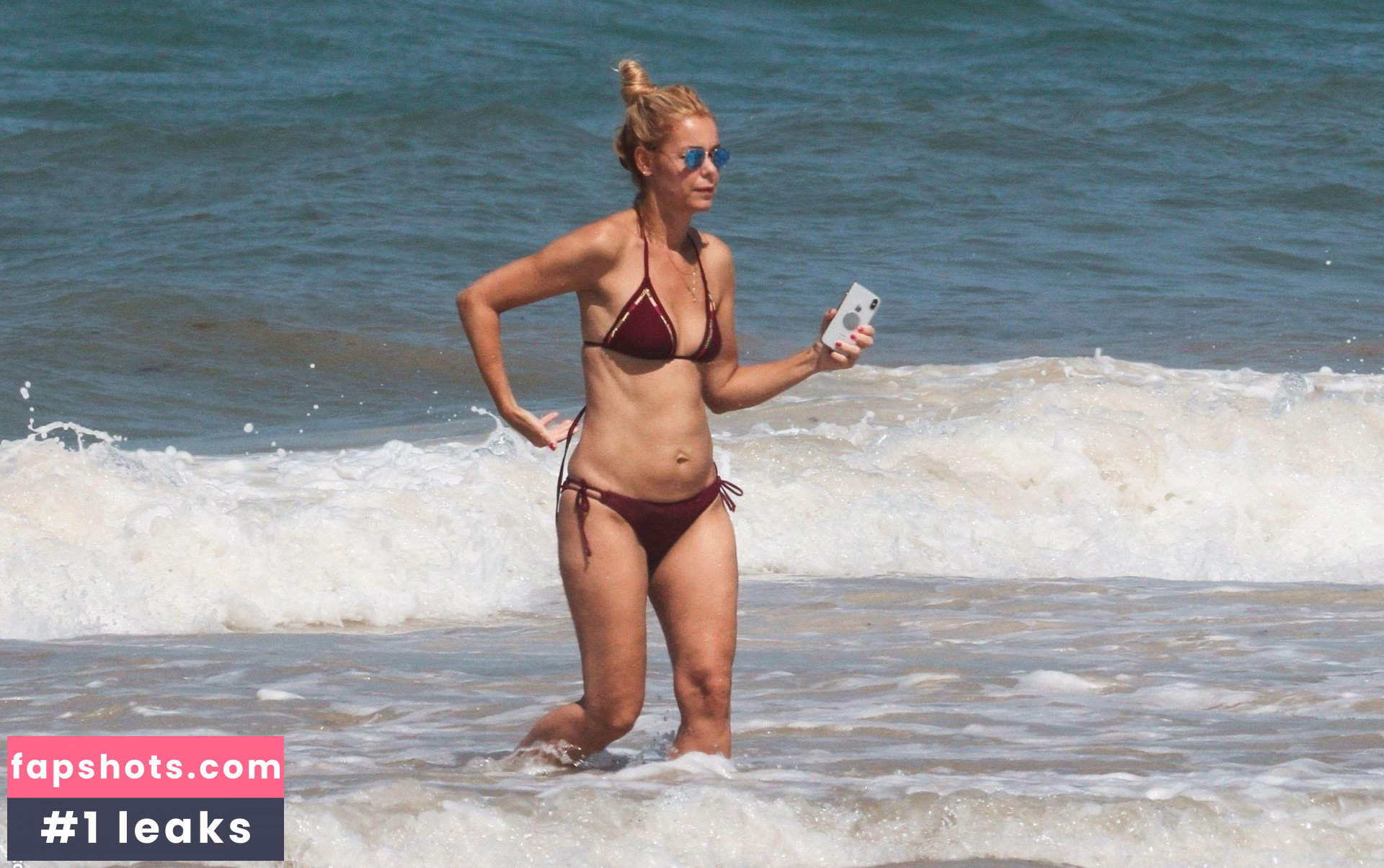 Vanessa Morgan gallery photo #289