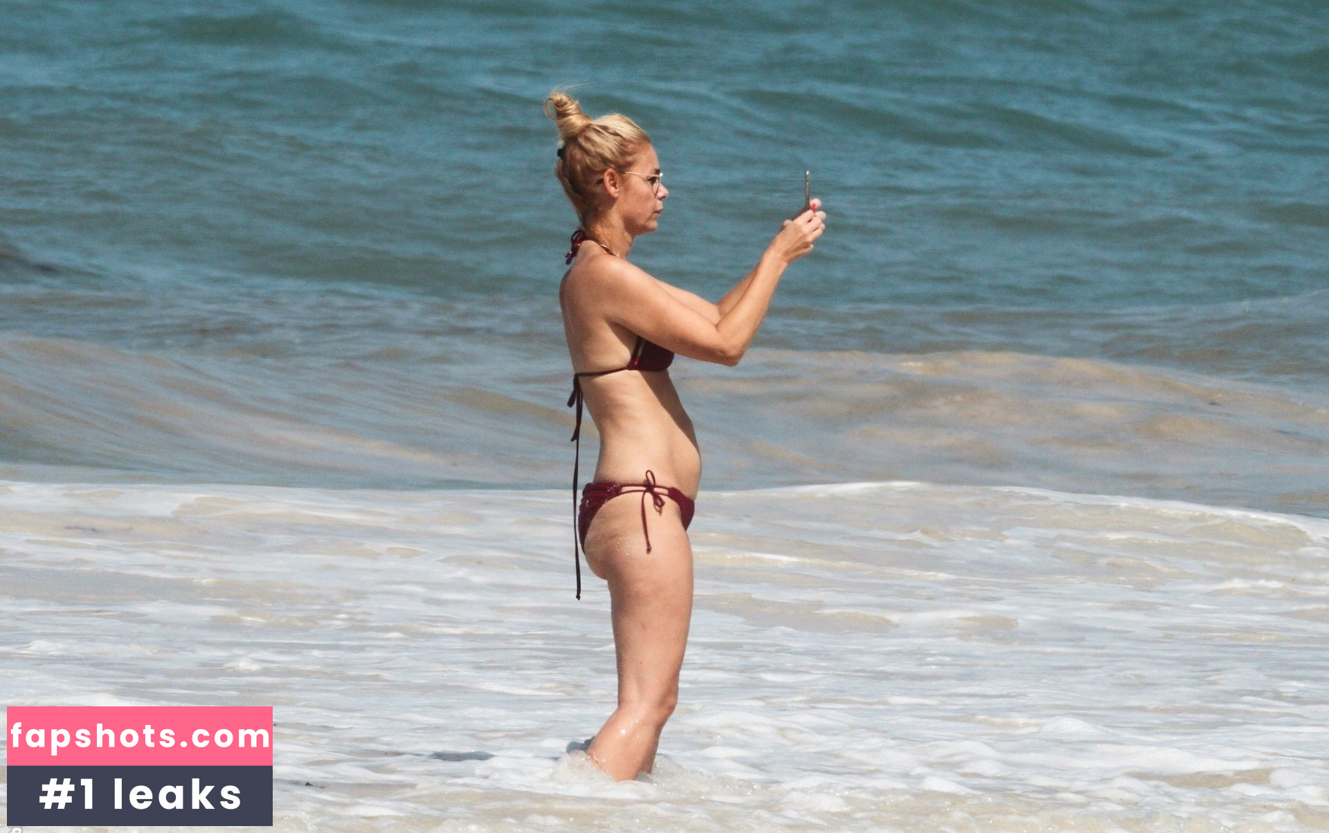 Vanessa Morgan gallery photo #296