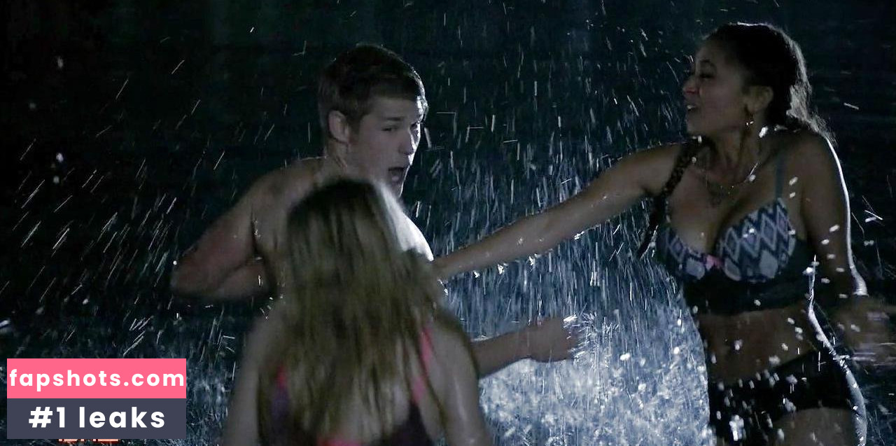 Vanessa Morgan gallery photo #359