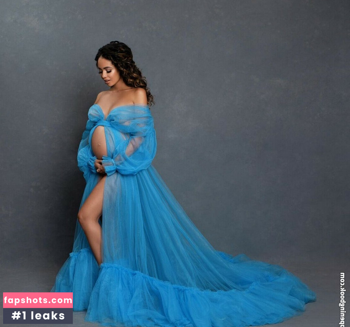 Vanessa Morgan gallery photo #88