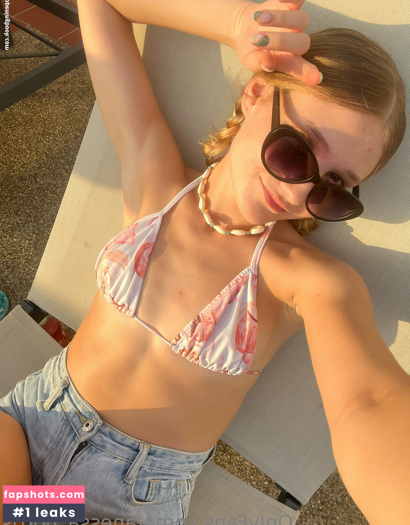 vanessa_norris gallery photo #13