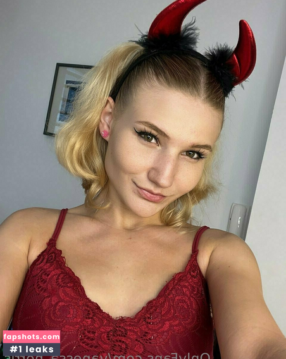 vanessa_norris gallery photo #41