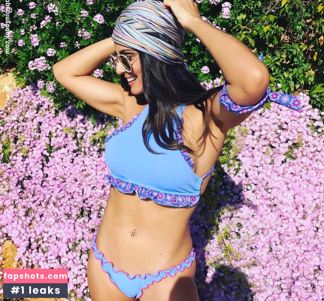 Vanessa Rebelo nude babe gallery