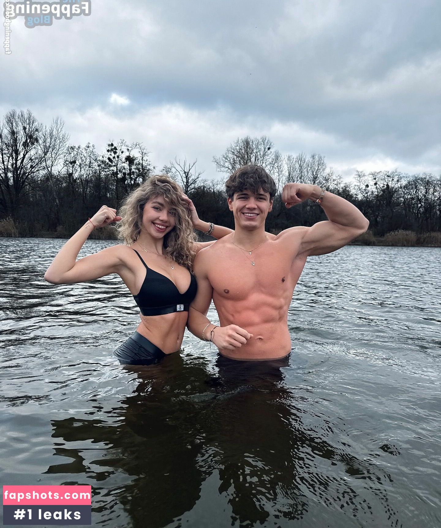 Vanessa Rojewska gallery photo #29