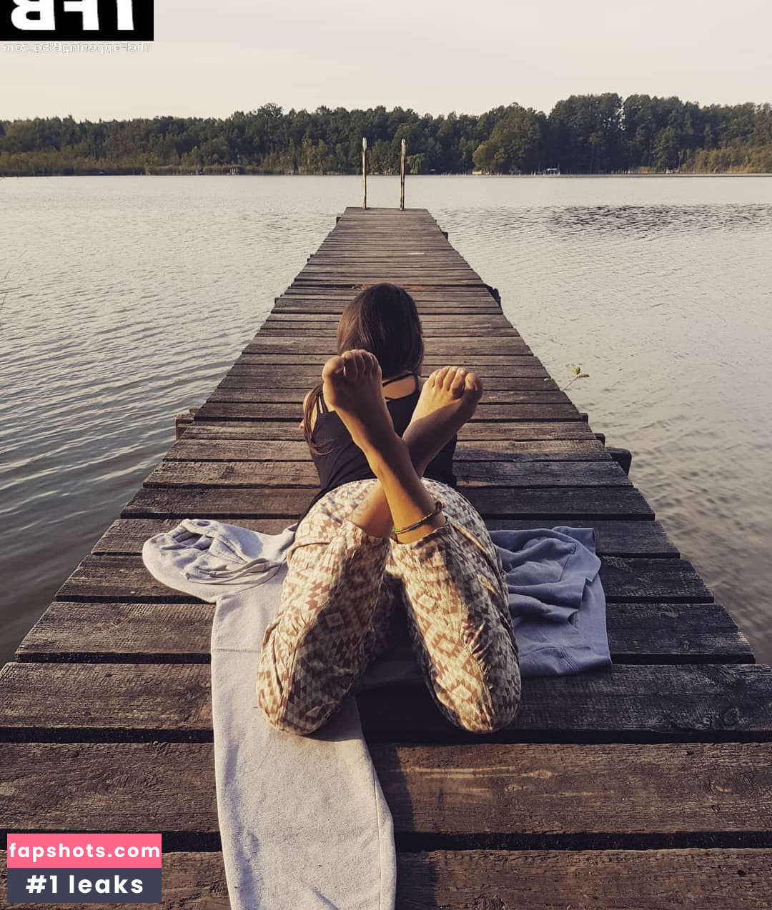 Vanessa Struhler gallery photo #3