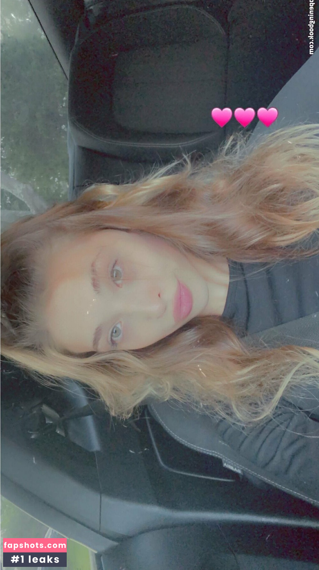 Vanessa Taylor gallery photo #21