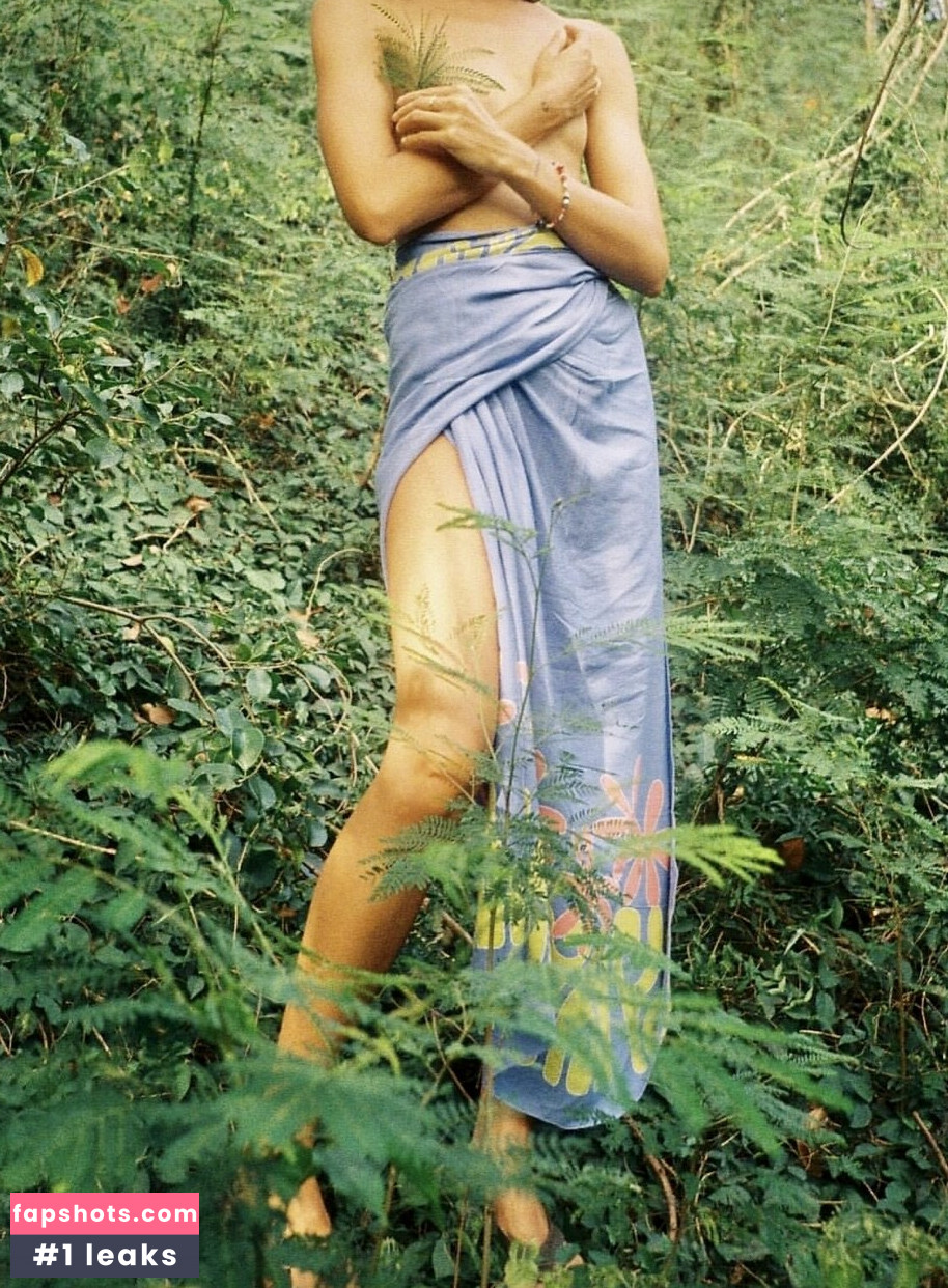 Vanessa Valladares gallery photo #19