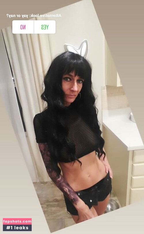 Vanessa Vonn gallery photo #8