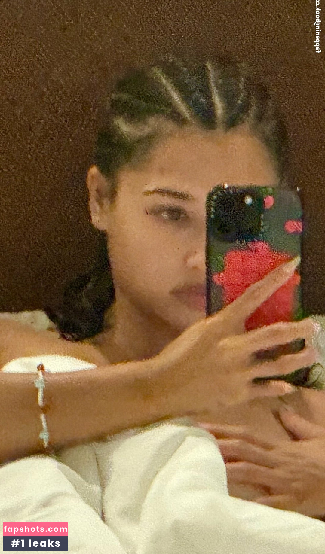 Vanessa White gallery photo #3