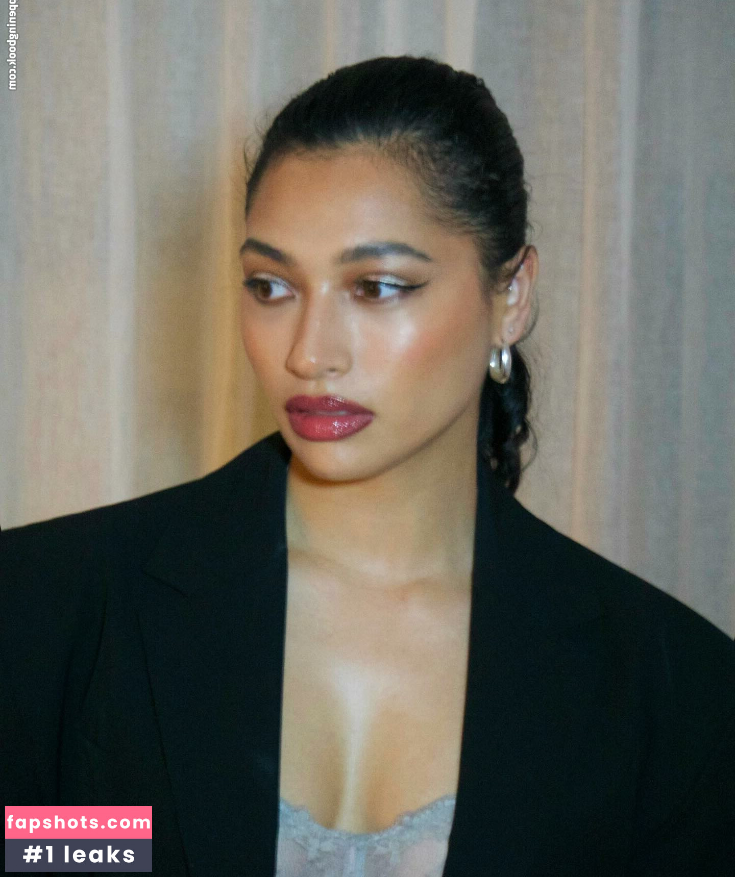 Vanessa White gallery photo #5