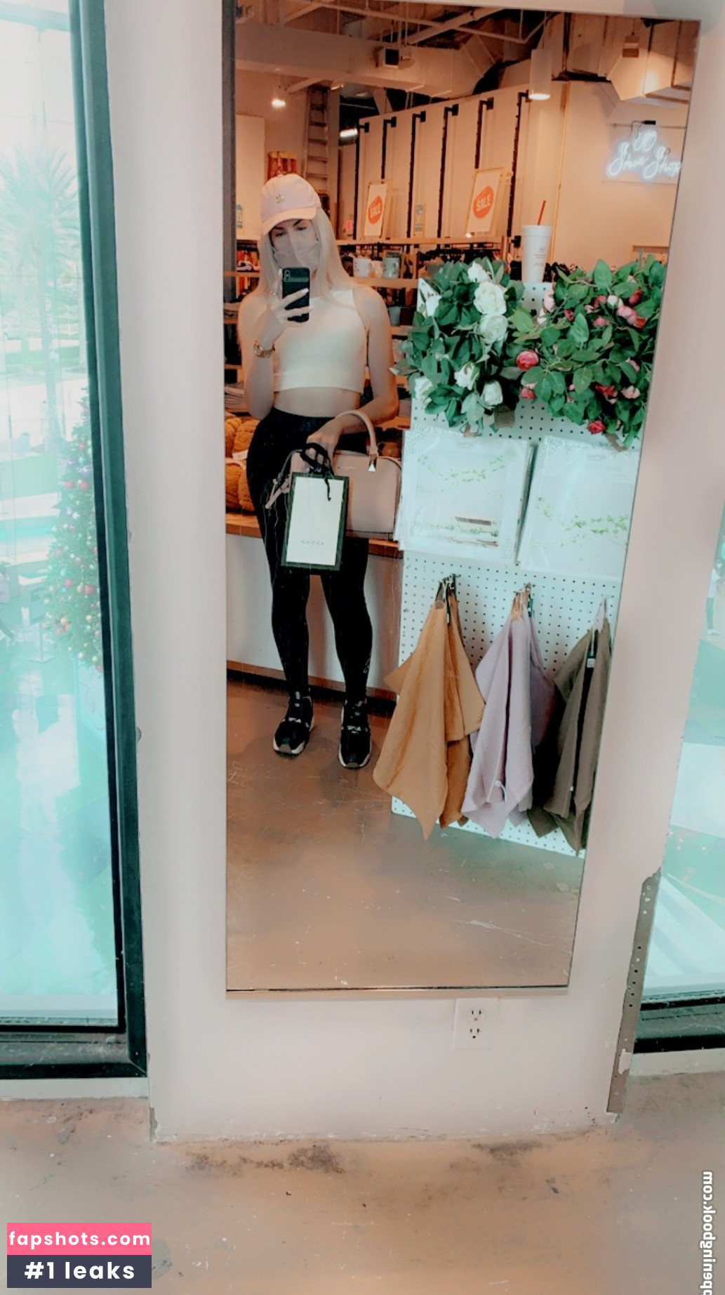 Vanessa9in gallery photo #16