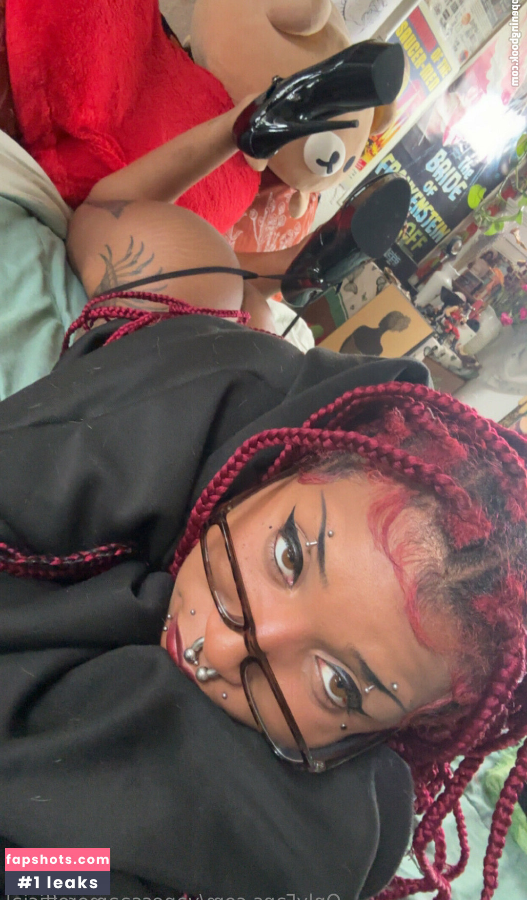 vanessaamorofficial gallery photo #11