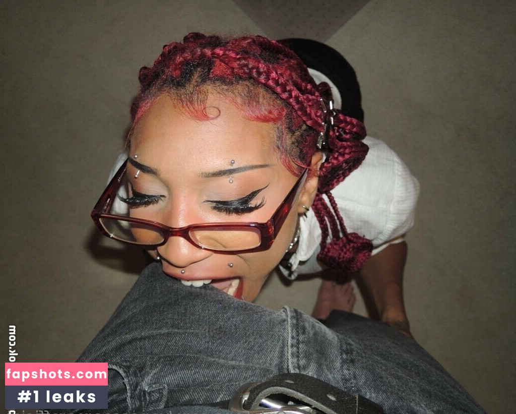 vanessaamorofficial gallery photo #10