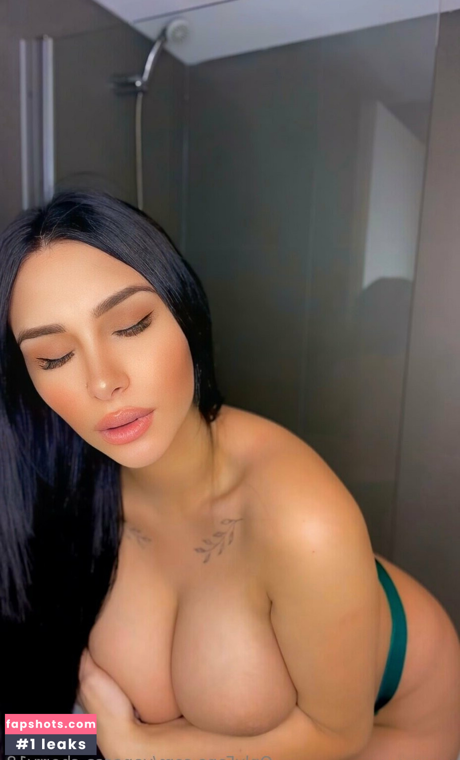 vanessacherry18 gallery photo #21