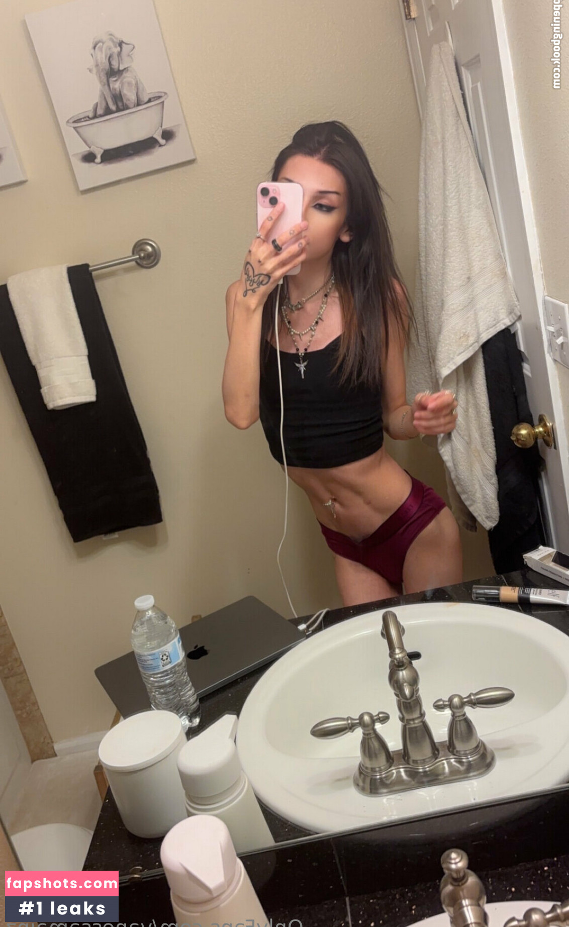 vanessamainz Nude Leaks OnlyFans Photos #22 - Fapshots