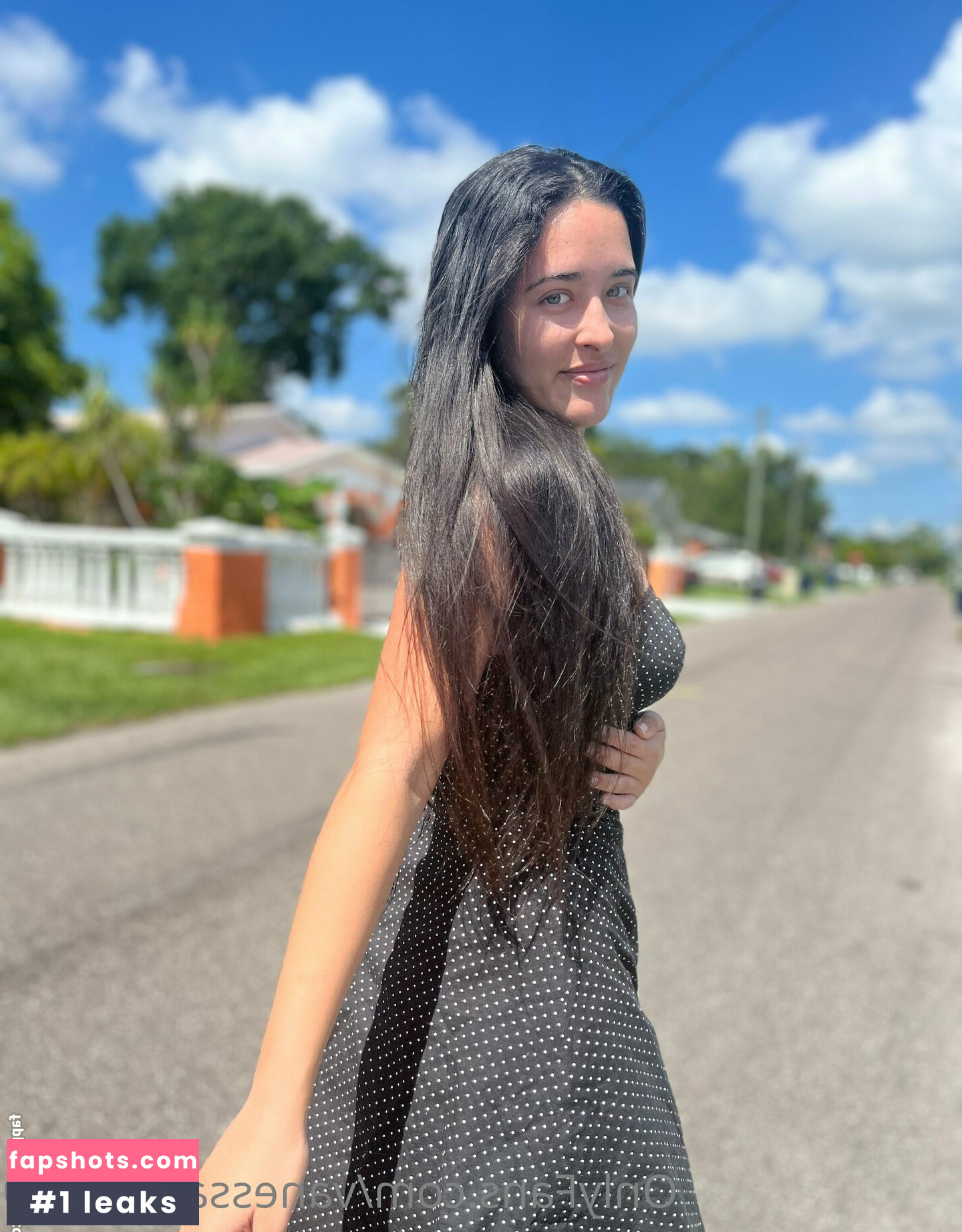 vanessaxoxo100 gallery photo #24