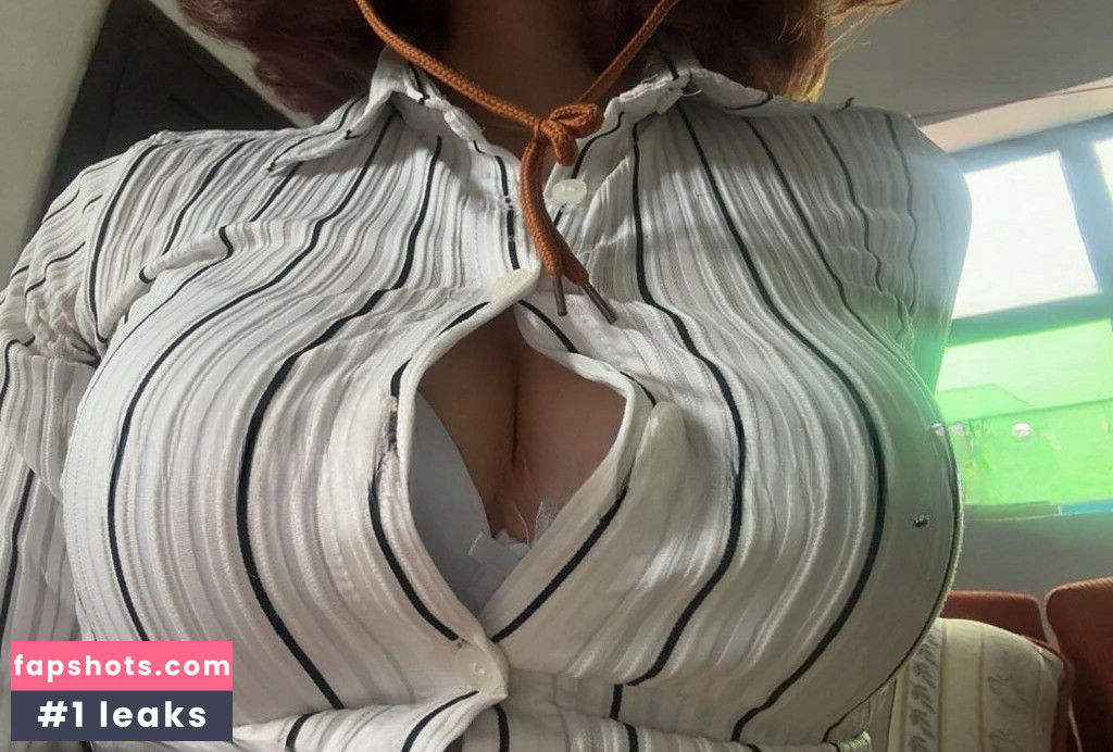 Vaniasse gallery photo #6