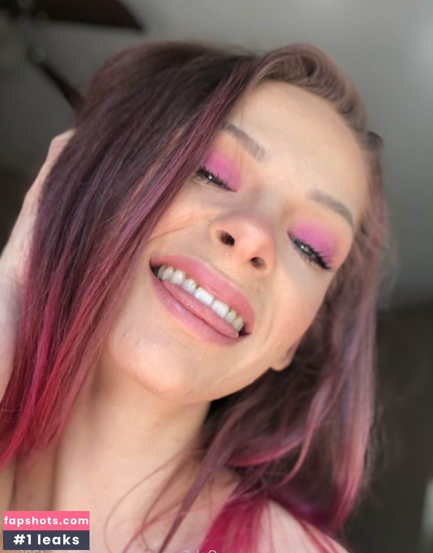 vannnaonline420free gallery photo #8