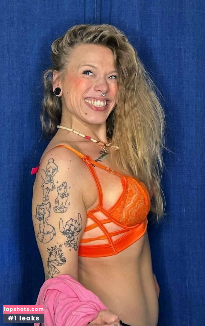 vanny_flowerchild Nude Leaks OnlyFans Photos #23 - LeakJerk